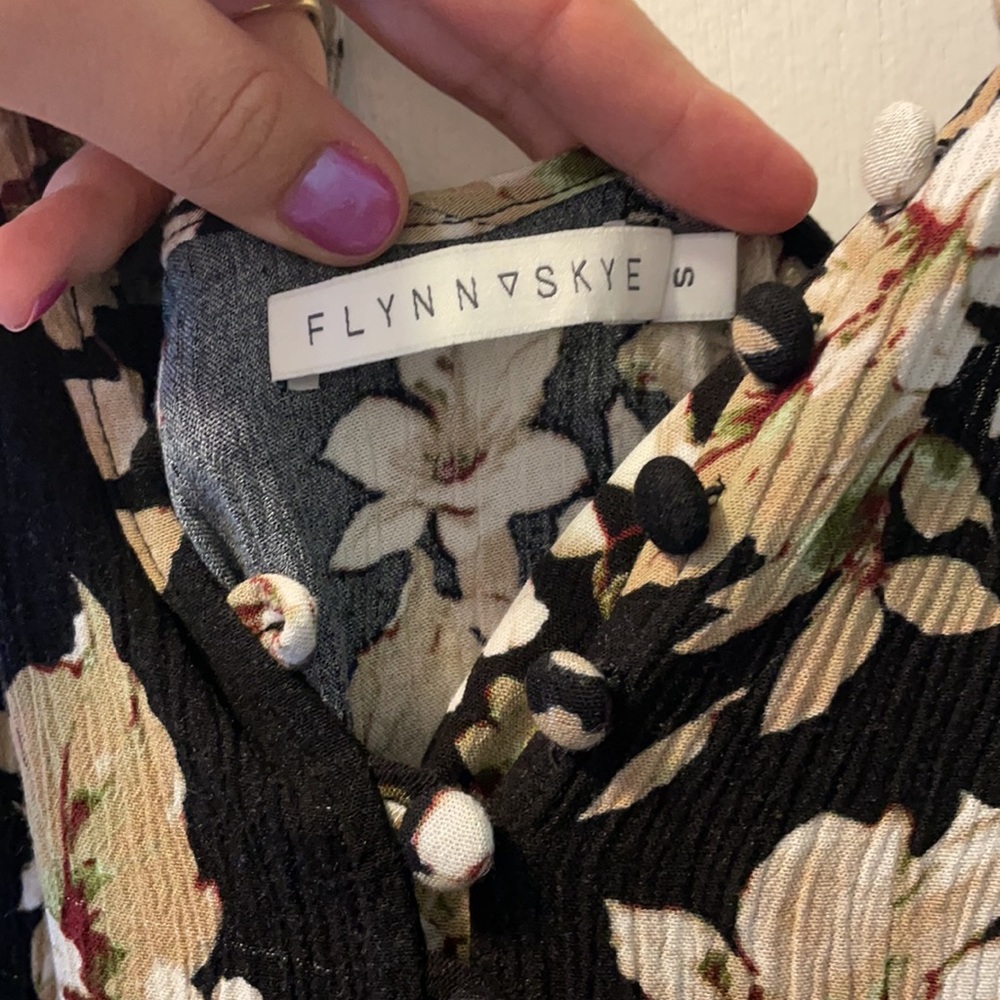Sexy FLYNN SKYE dress 🖤  boho BUTTON DETAIL, BACKLESS with slit - Picture 8 of 8